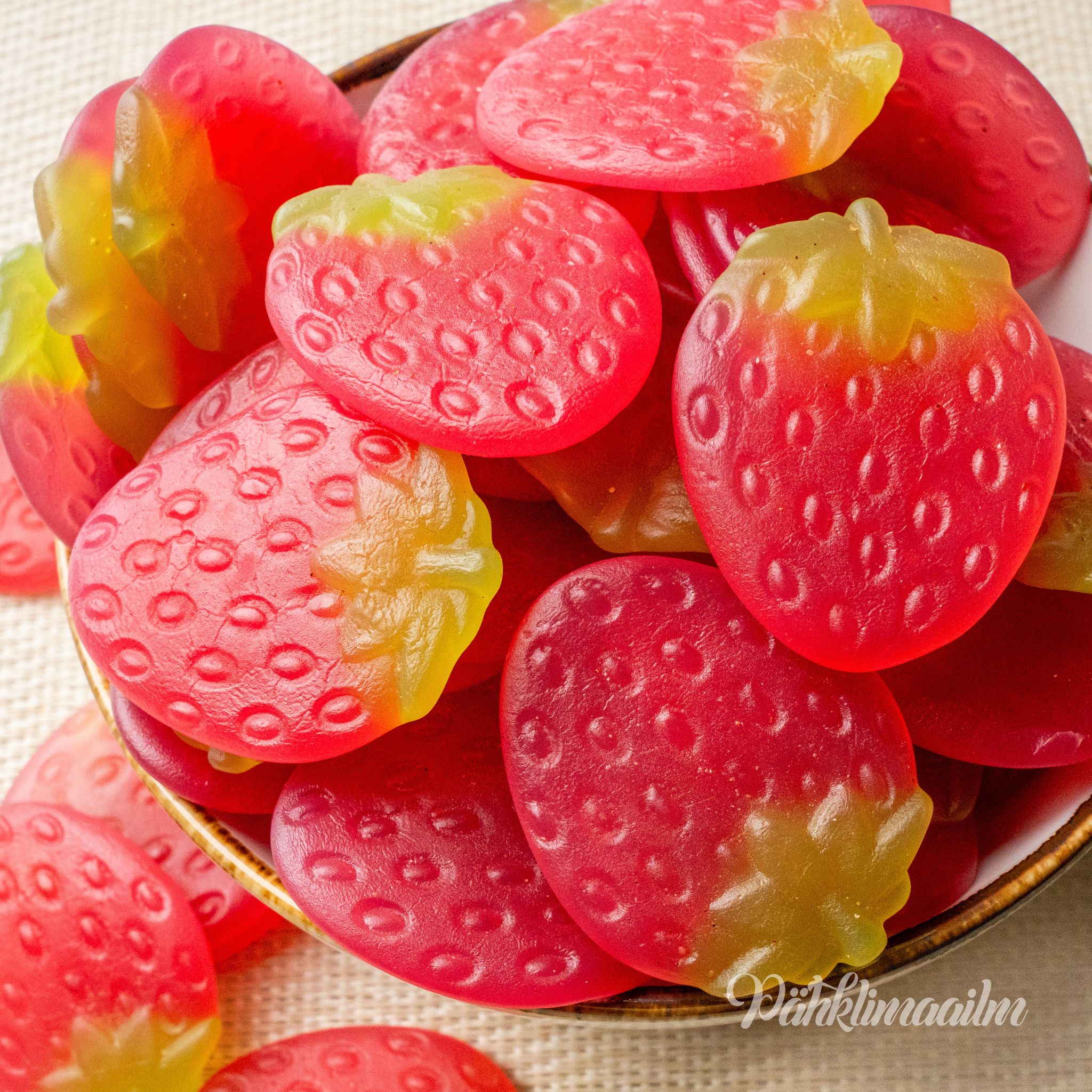 Kummikommid Mahlane maasikas, 1 kg