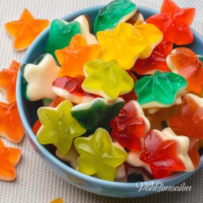 Kummikommid Värvilised tähekesed, 1 kg