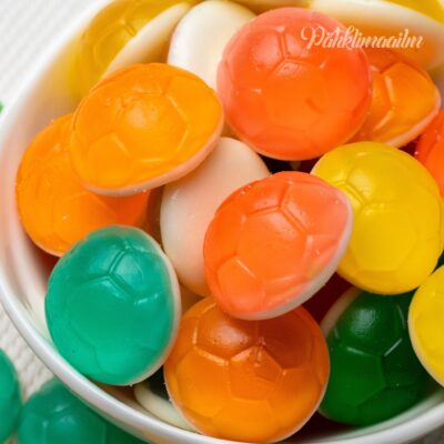 Kummikommid Puuviljamaitselised jalgpallipallid, 1 kg