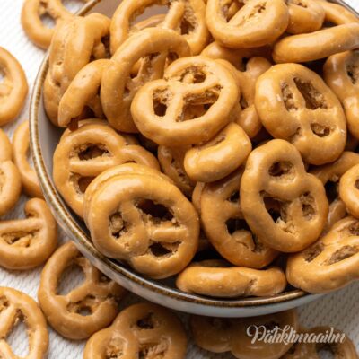 Soolakaramellišokolaadiga kringlid, 1 kg